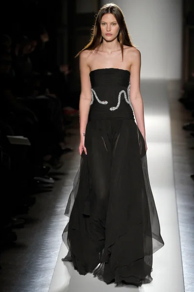 Look 28